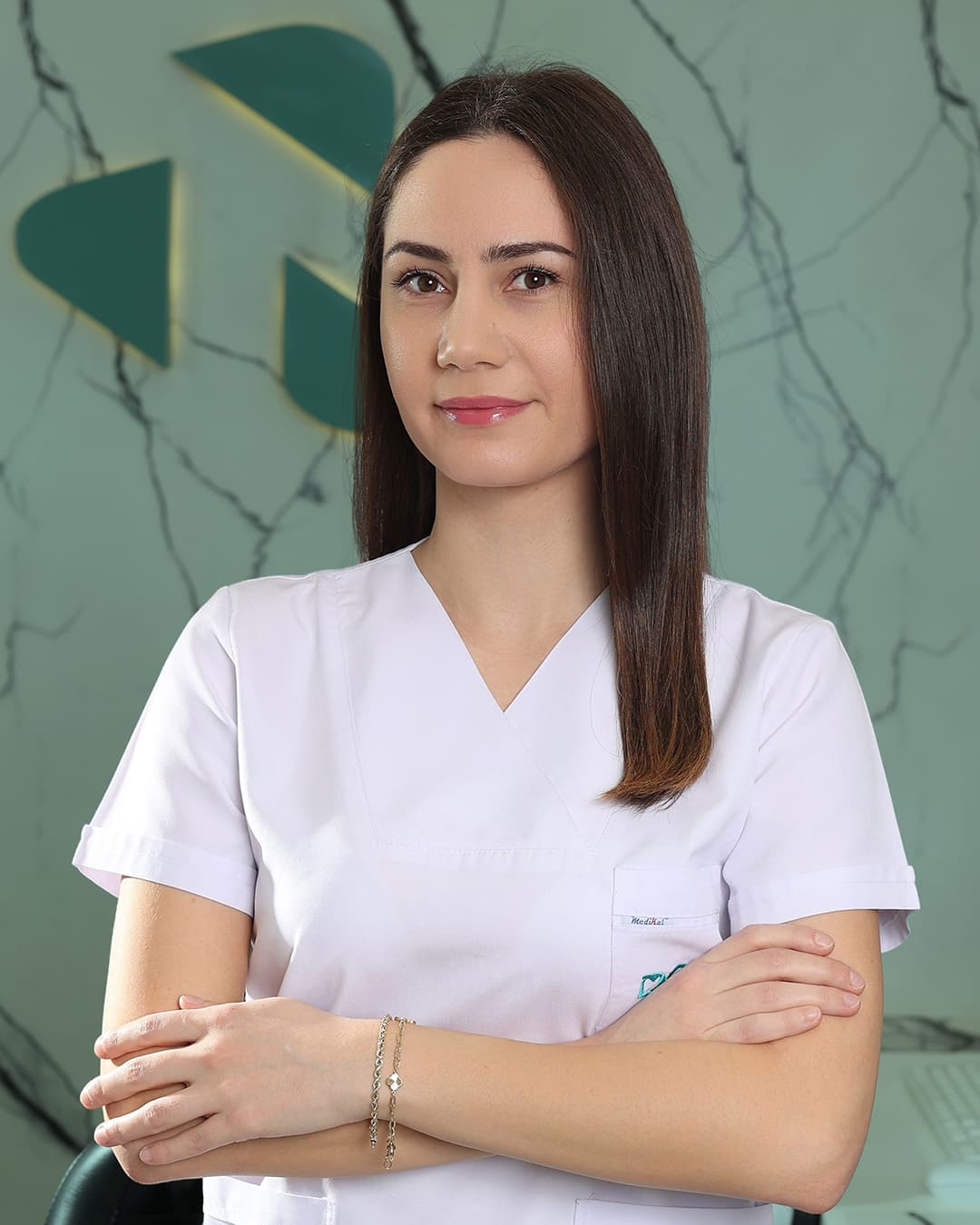 Dr. Artana Kajtazi
